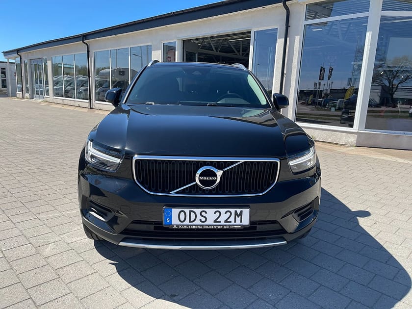 Bild 2 av Volvo XC40 D3 Momentum manuell 150 hk