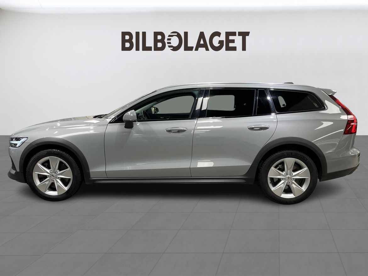 Volvo V60 2024 - miniatyr 2