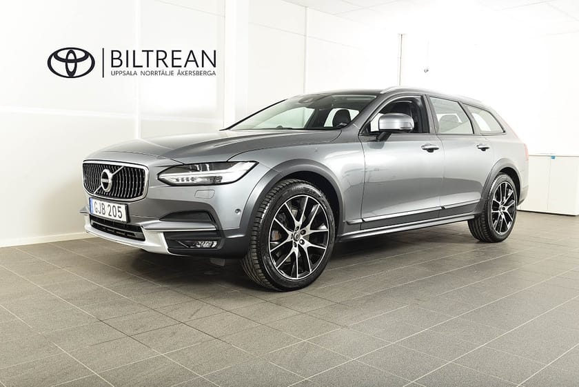 Bild 1 av Volvo V90 Cross Country D5 AWD Inscription Pro|B&W|Pano|Skinn|GPS|HuD|Drag|VOC