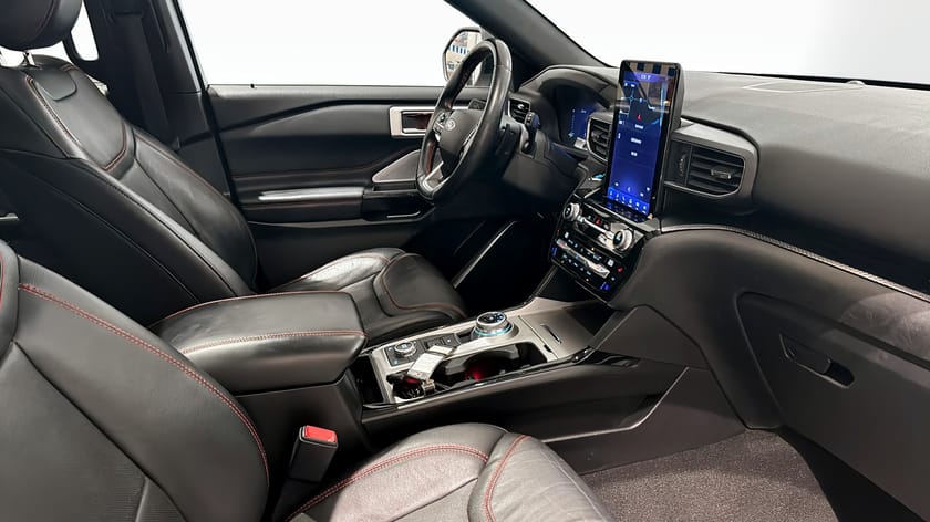 Bild 3 av Ford Explorer Plug-In Hybrid PHEV 457hk ST-Line 7-Sits Pano B&O 360 Drag MOMS