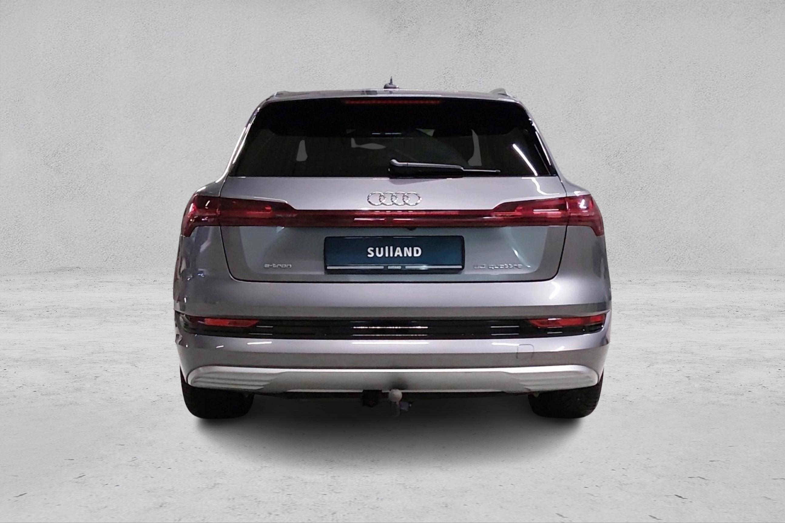 Thumnail bilde 3 av Audi e-tron 50 quattro