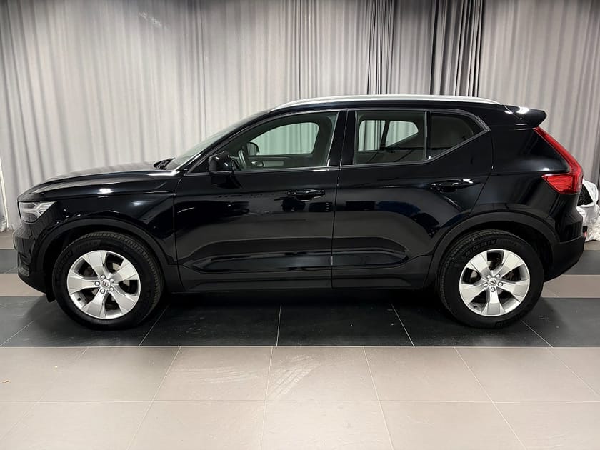 Bild 2 av Volvo XC40 T3 Momentum Advanced Inkl. Vinterhjul Keyless NAV