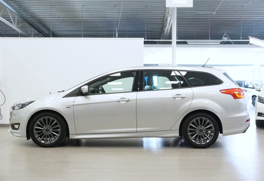 Bild 3 av Ford Focus Kombi ST-Line Kamera