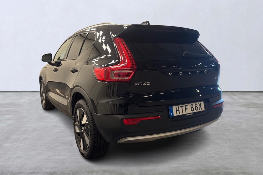 Bild 4 av Volvo XC40 B4 AWD Bensin Momentum Advanced SE