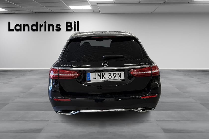 Bild 5 av Mercedes-Benz E 220 T d 4MATIC Kombi AMG-Line Pano Drag Värmare
