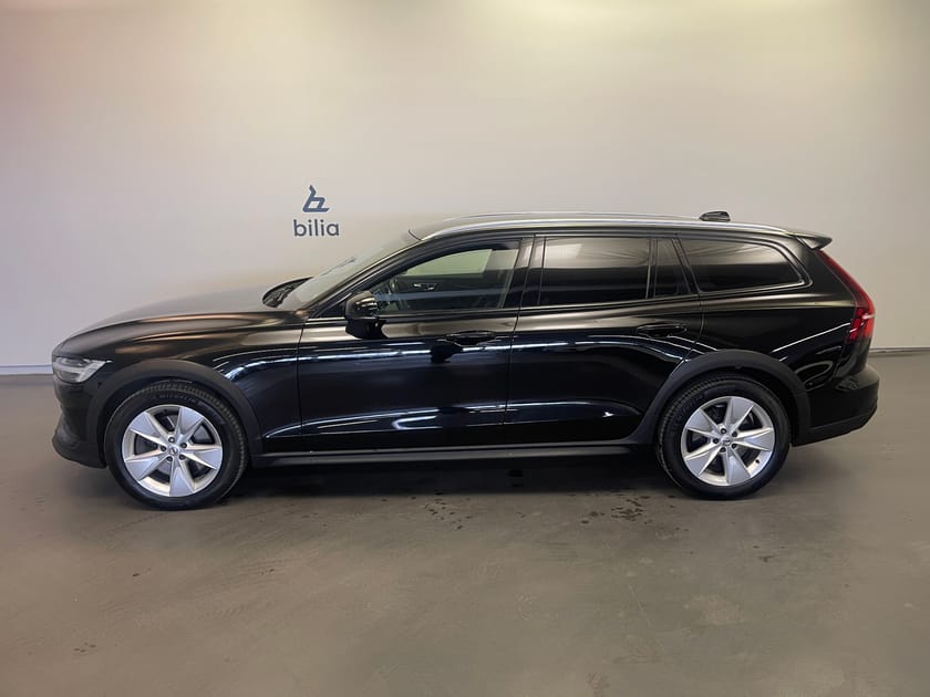 Bild 2 av Volvo V60 Cross Country D4 AWD Advanced SE / Dragkrok / Tonade rutor / Navigation /