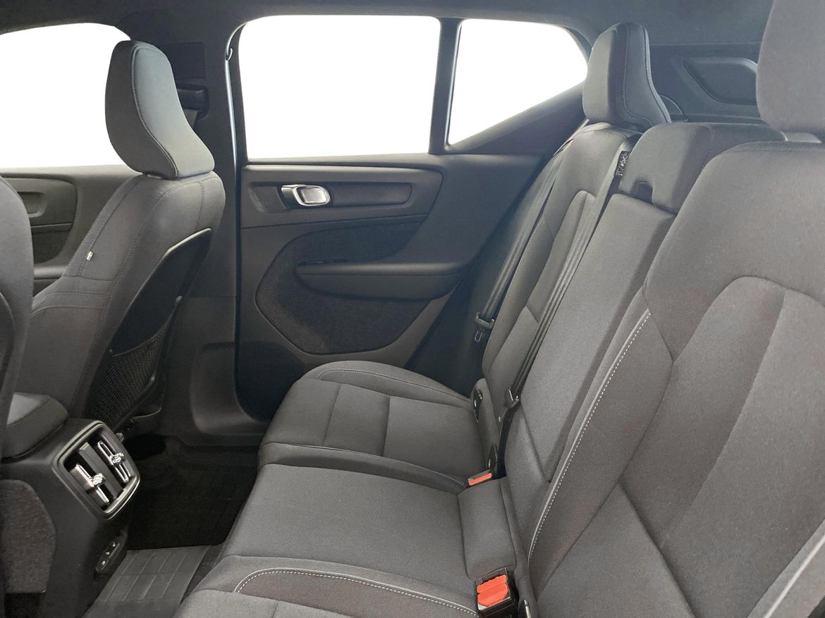 Volvo XC40 2023 - miniatyr 7