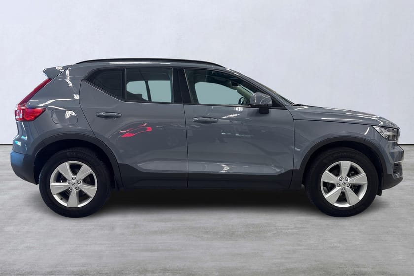 Bild 3 av Volvo XC40 T2 FWD Momentum Core