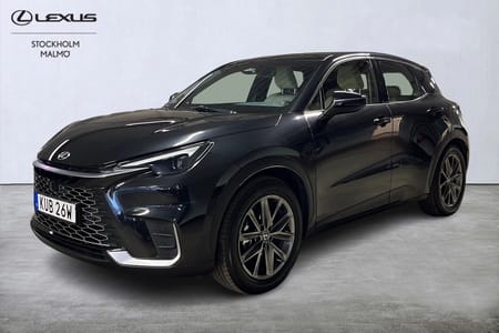 Lexus LBX Elegant AWD Skinn Backkamera Navigation Rattvärme