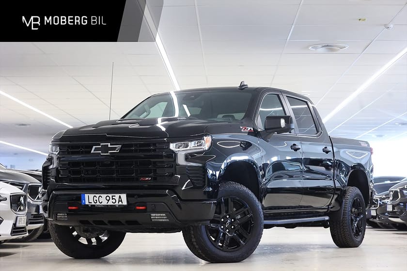 Bild 1 av Chevrolet Silverado 1500 Crew Cab Trail Boss 3.0 Duramax PRISSÄNKT 50 000kr!