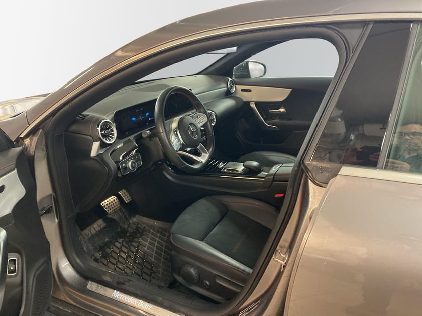 Bild 3 av Mercedes-Benz CLA 250 e Shooting Brake 