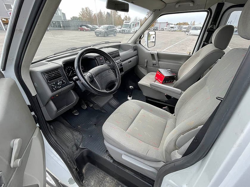 Bild 4 av Volkswagen Transporter Chassi Double Cab 2.8t 2.5 TDI 102hk