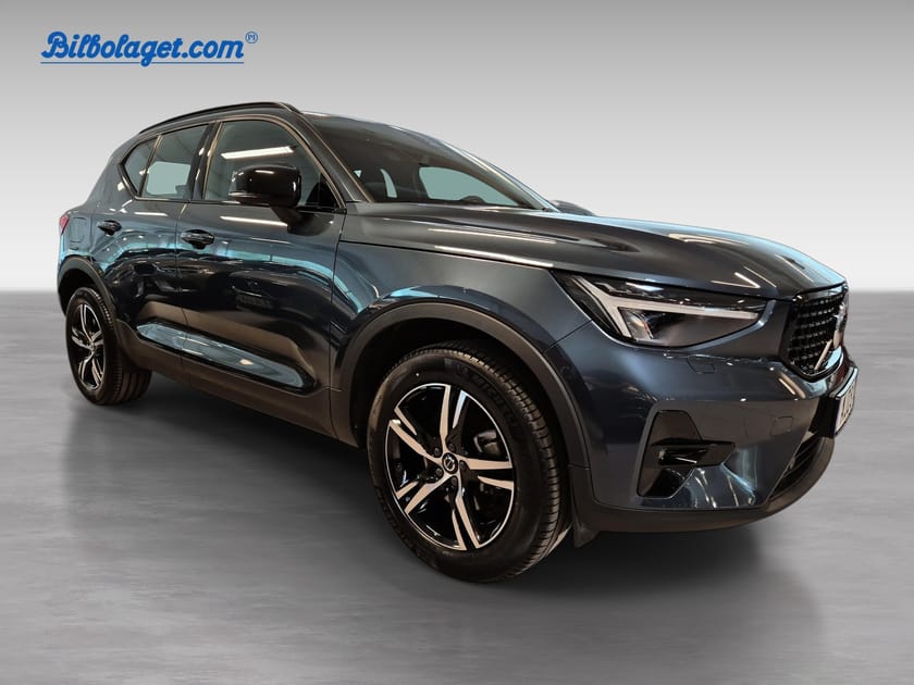 Bild 2 av Volvo XC40 B4 FWD Bensin Plus Dark