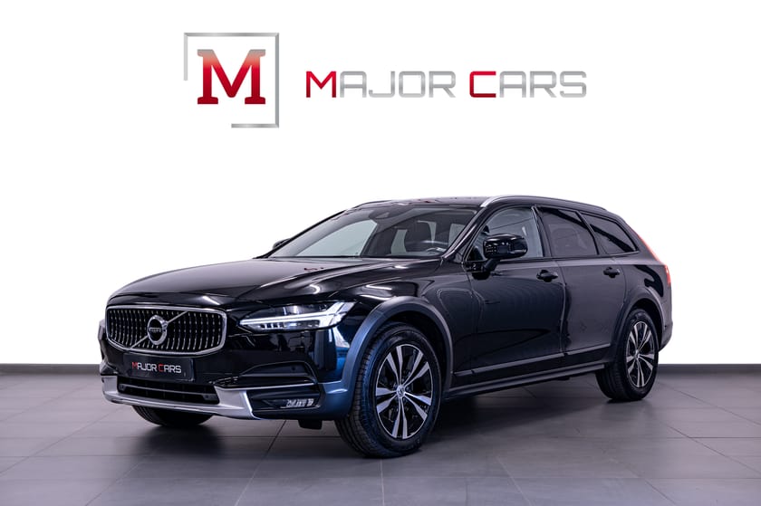 Bild 1 av Volvo V90 Cross Country D4 AWD Momentum Adv B-Kamera Keyless Värmare Carplay