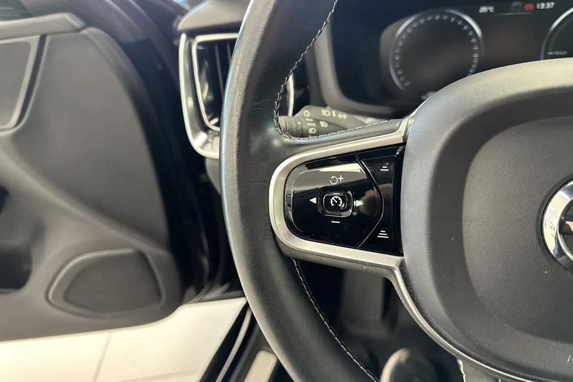 picture of a car