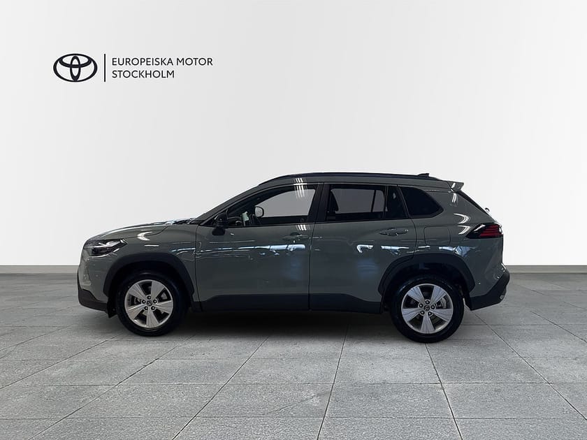 Bild 3 av Toyota Corolla Cross Hybrid AWD-i 2,0 STYLE / VINTERHJUL
