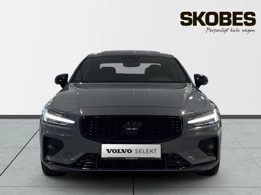 Bild 2 av Volvo S60 B5 AWD Bensin Plus Dark
