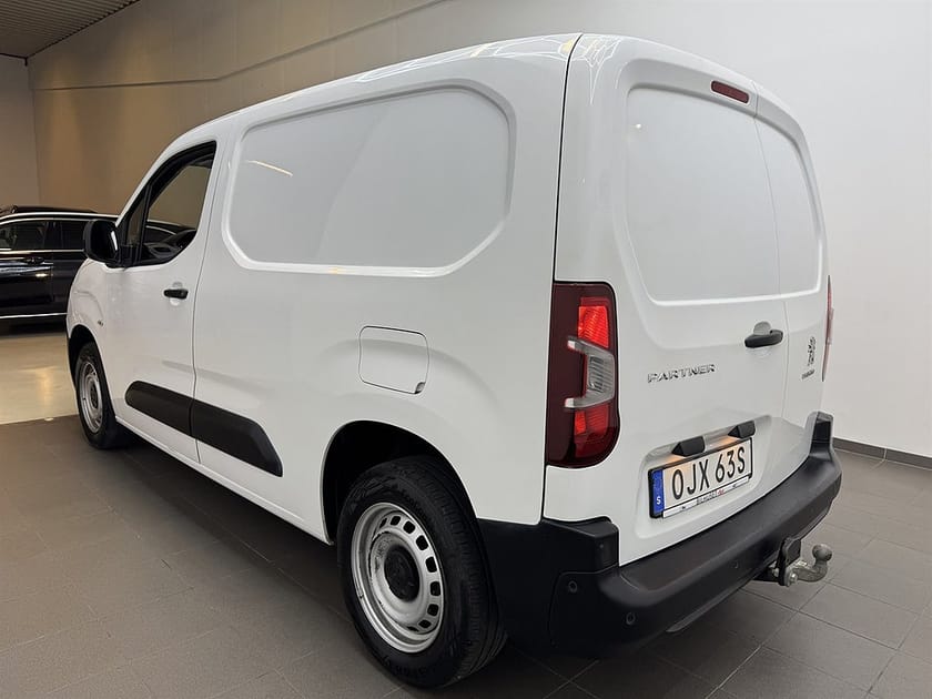 Bild 4 av Peugeot Partner L1 1.5 102hk Moms M-värmare/Krok/Carplay/1Brukare