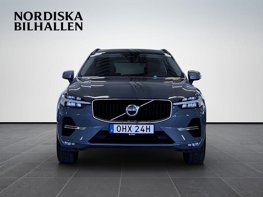 Bild 2 av Volvo XC60 B4 AWD Geartronic Momentum Nyservad Drag Apple Car Värm