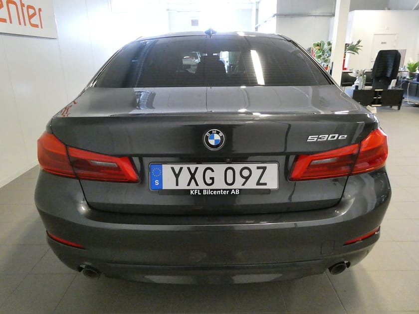 Bild 4 av BMW 530e iPerformance Sedan Sport line Kamera-Navi-Värmare-Rattvärme