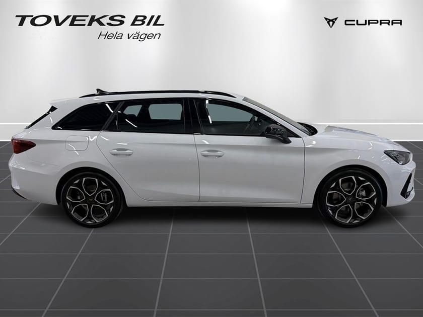Bild 2 av CUPRA Leon Sportstourer e-Hybrid /Plug-in 124km/Edge/Keyless/Backkamera