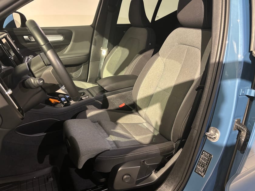 Bild 5 av Volvo XC40 B4 FWD Bensin Core SE II