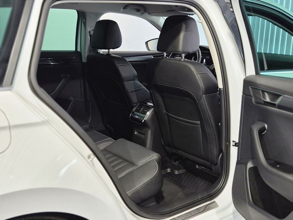 Škoda Škoda Superb iV Kombi — bild 22