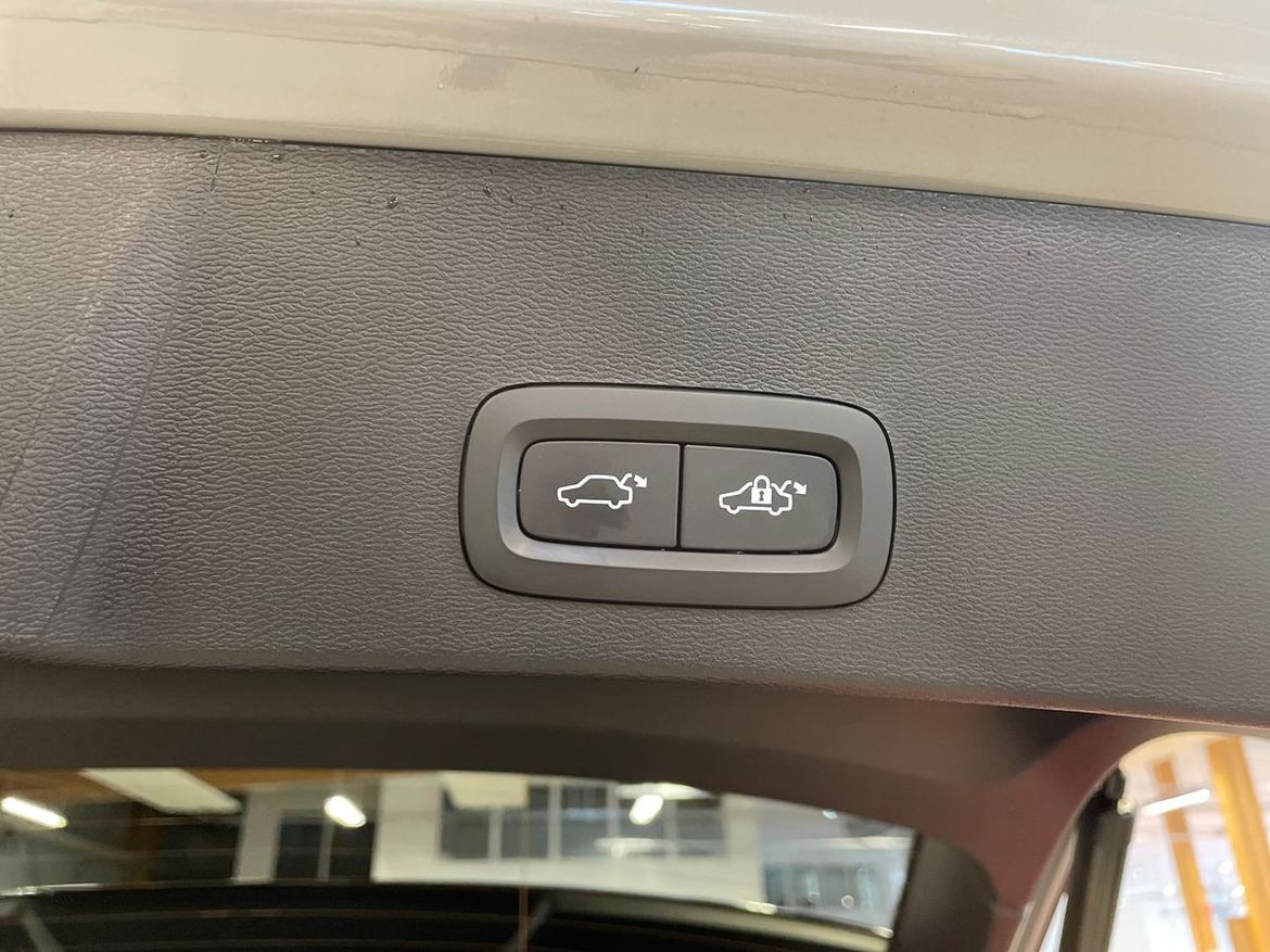 Volvo XC40 2024 - miniatyr 10