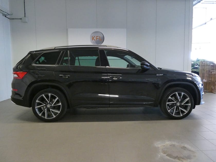 Bild 5 av Škoda Kodiaq 7-Seater Skoda 2.0 TSI 4x4 Sportline 7-Sits-Drag-Canton-Pano-Värm-SoV