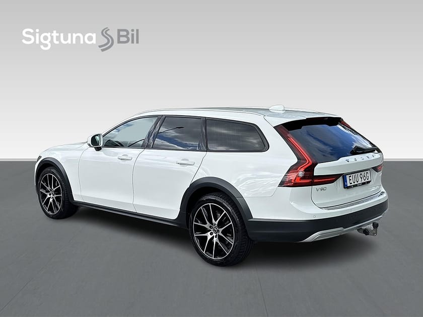 Bild 3 av Volvo V90 Cross Country B4 AWD Hifi | Skinn | Luftfjädring | Drag