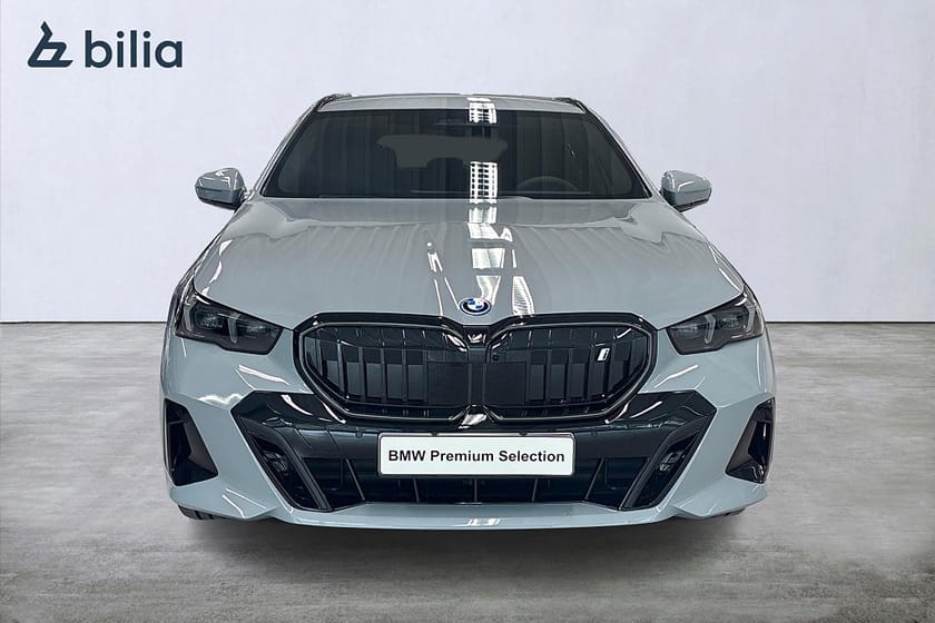 Bild 5 av BMW i5 xDrive40 Touring xDrive 40 | DEMOBIL | Bowers & Wilkins | Aktiv farth.