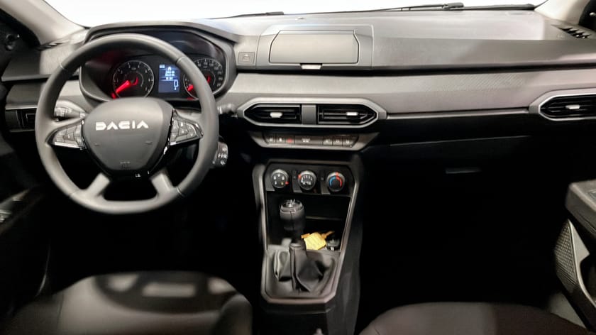 Bild 4 av Dacia Sandero ESSENTIAL TCE 90 4X2 MAN