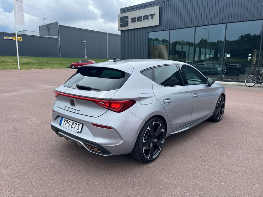 Bild 4 av CUPRA Leon e-Hybrid 5d 245HK