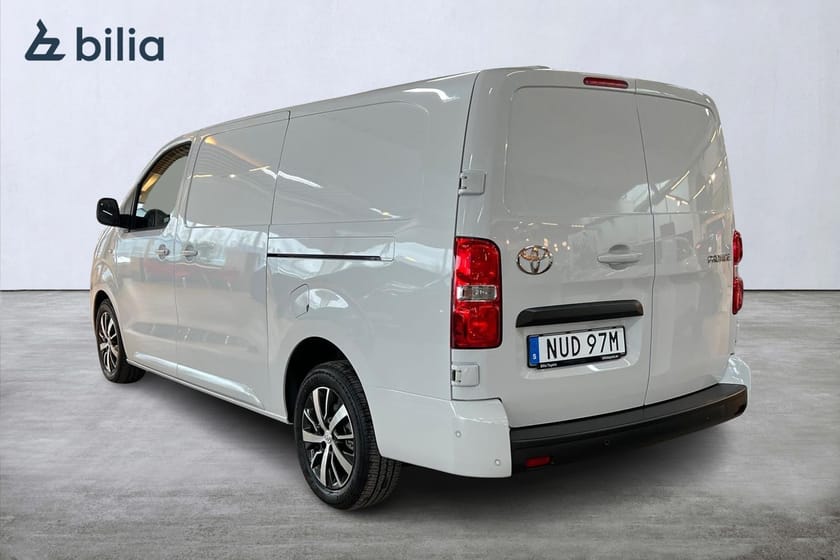 Bild 2 av Toyota Proace L1 LONG 2,2D 180 HK AUTO PROFESSIONAL 2 DÖRRAR