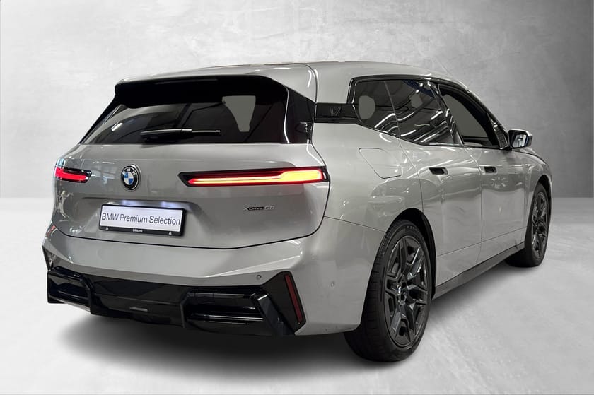 Bilde 4 av BMW iX xDrive60 FullyCharged,M-sport Pro,4-hjul styring,H/K