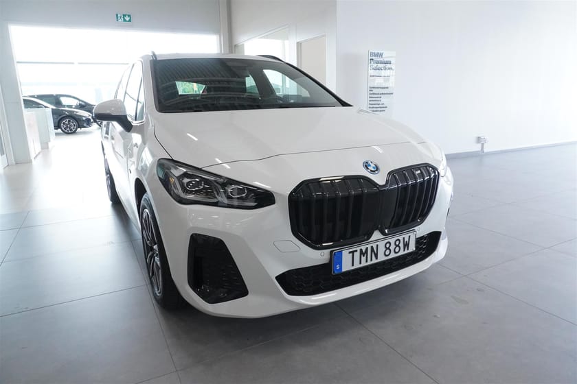 Bild 5 av BMW 225e xDrive Active Tourer M Sport Innovation Fartpilot Drag