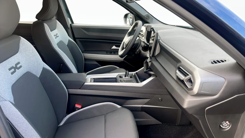 Bild 3 av Dacia Bigster Hybrid 155 Journey 155hk DCT *demo*