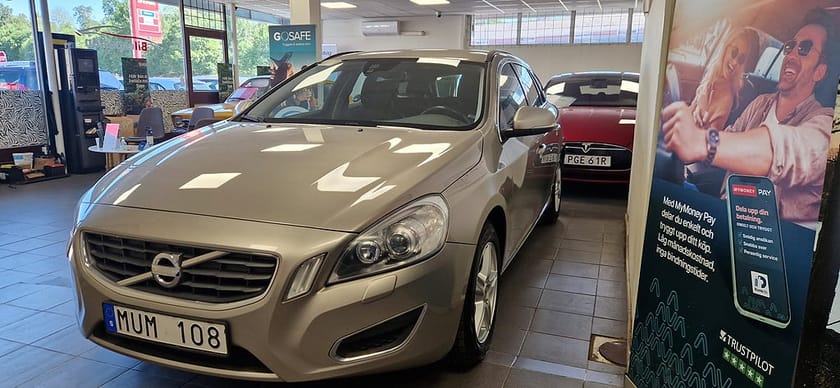 Bild 3 av Volvo V60 D2 Powershift Momentum Euro 5| 3,45%Ränta