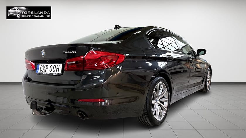 Bild 3 av BMW 520d xDrive Sedan Skinn Navi Värmare 360 kamera Krok