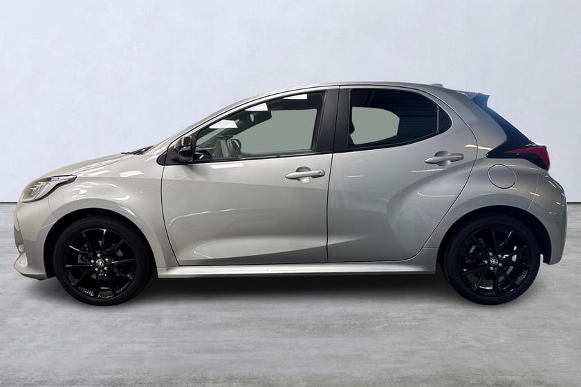 Bild 2 av Toyota Yaris Hybrid CVT Style 116 hk