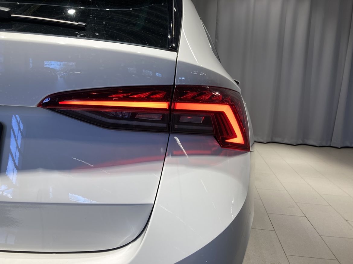 Škoda Octavia Combi 1.0 TSI Manual, 110hp, 2023