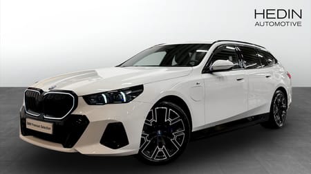 BMW 550e xDrive Touring