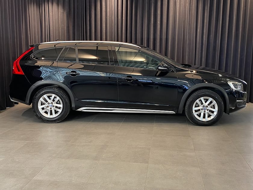Bild 5 av Volvo V60 Cross Country D4 AWD AUT MOMENTUM / VÄRMARE / DRAG