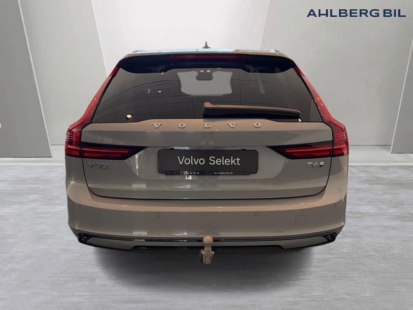 Bild 4 av Volvo V90 T6 Plus Dark Nordic Edition. Backkamera, Drag, Navi, Adaptiv farthållare, Tonade rutor