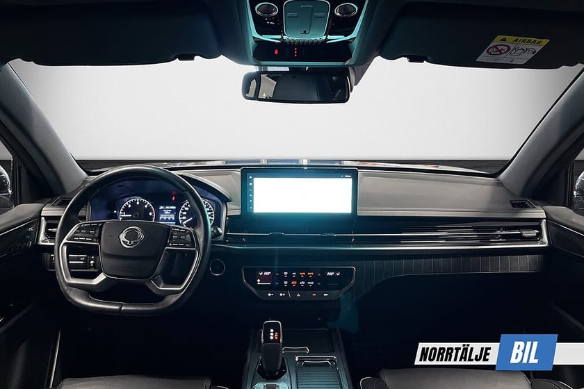 Bild 2 av KGM Rexton 2.2 202 HK 4WD DRAG 360 KAMERA NAVI SKINN 19"