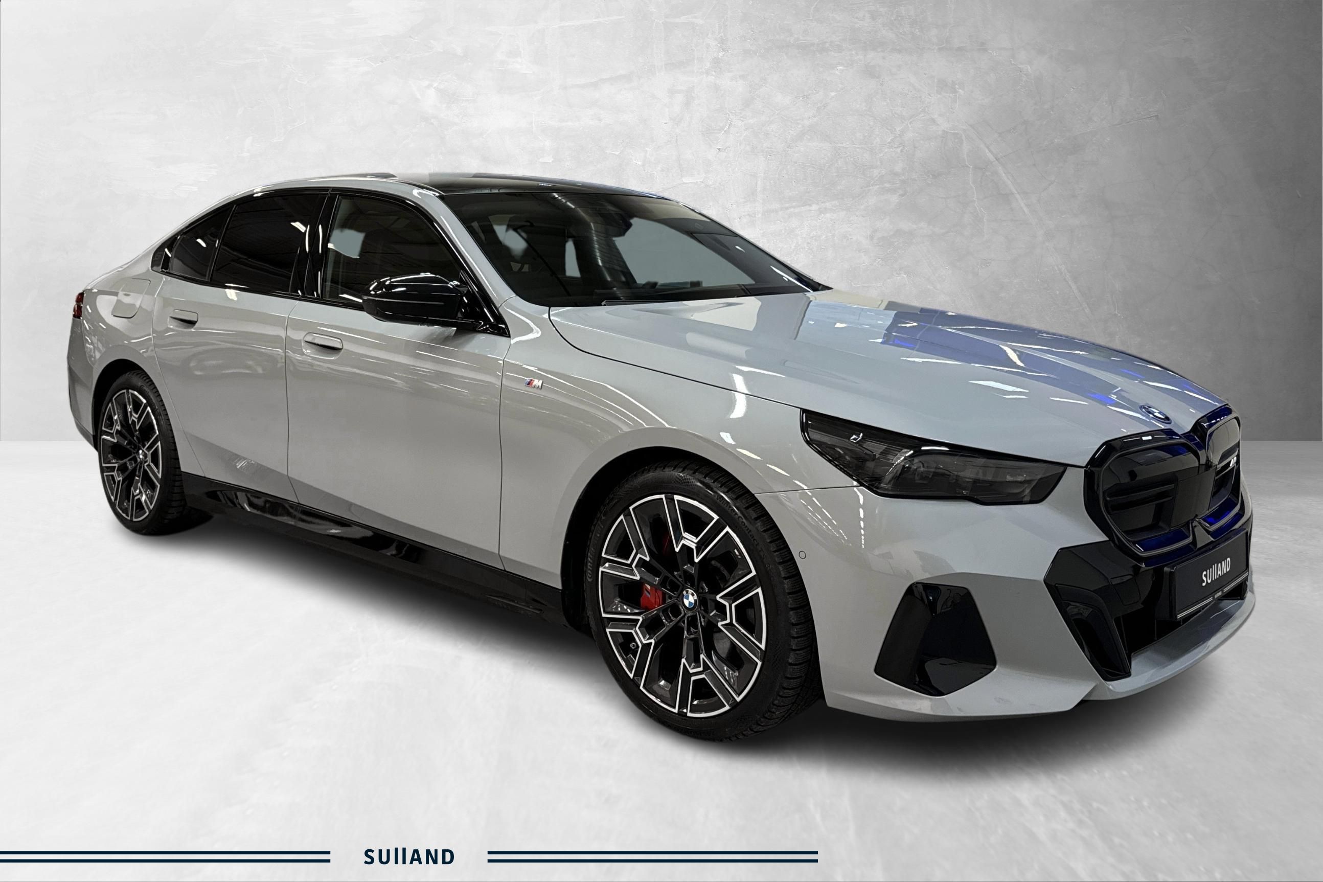 Thumnail bilde 1 av BMW i5 M60 xDrive Sedan