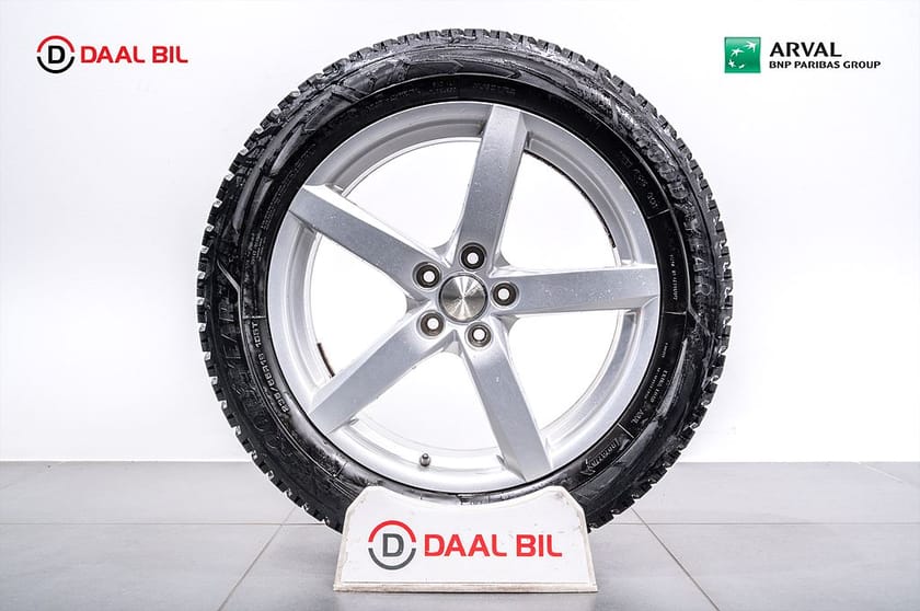 Bild 4 av Škoda Enyaq iV 80x Skoda 265HK 82kWh DRAG B-KAM VÄRMARE NAVI NFC