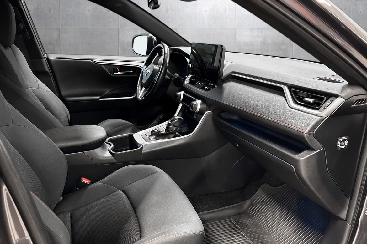 Toyota RAV4 Plug-in Hybrid E-CVT, 306hk, 2023