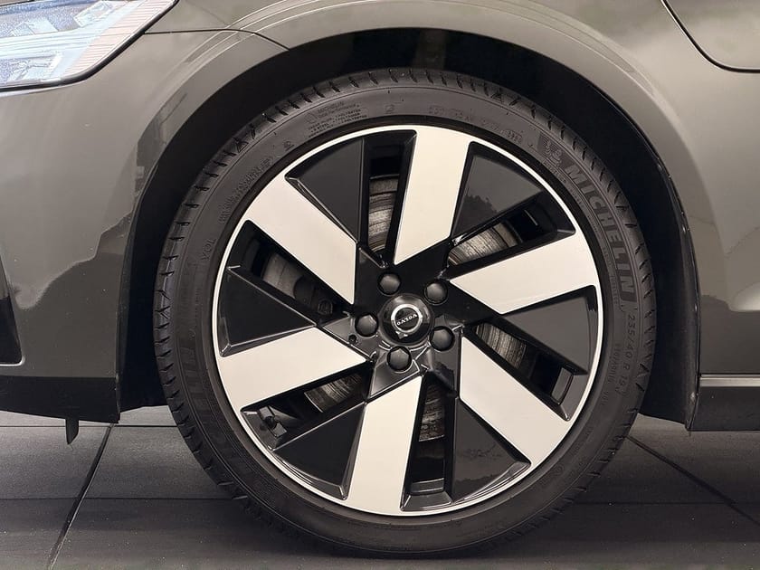 Bild 5 av Volvo S60 RECHARGE T8 AWD/ R-Design/Pano/360