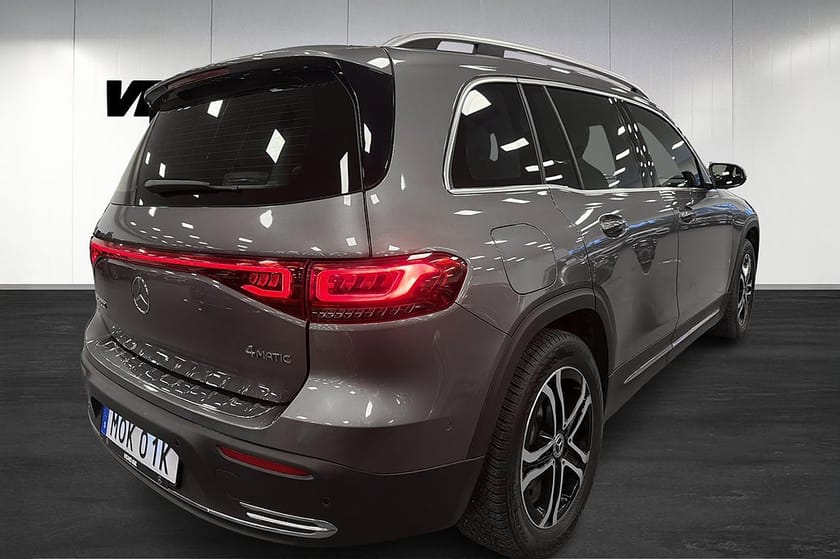 Bild 3 av Mercedes-Benz EQB 300 4MATIC Progressive Distronic Panelbelysning